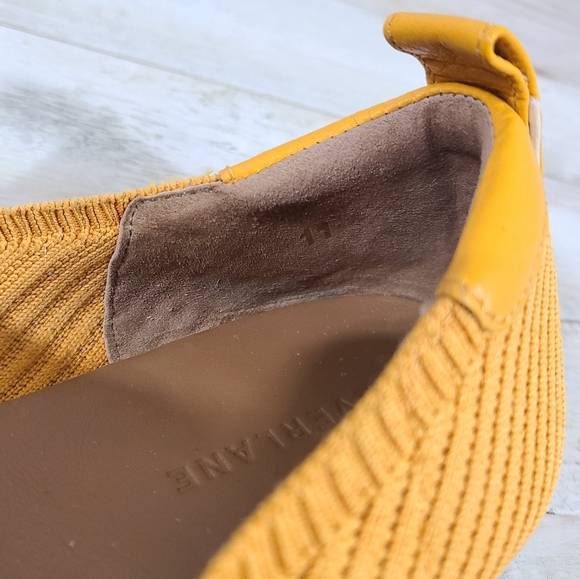 Everlane The Day Glove in ReKnit Mustard Flats - Picture 8 of 9